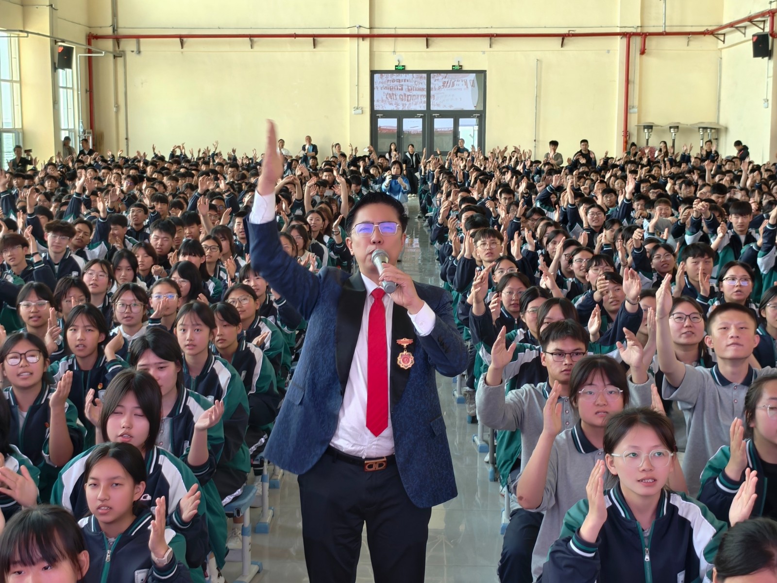 李阳老师在青海荆楚高级中学给高中生密训