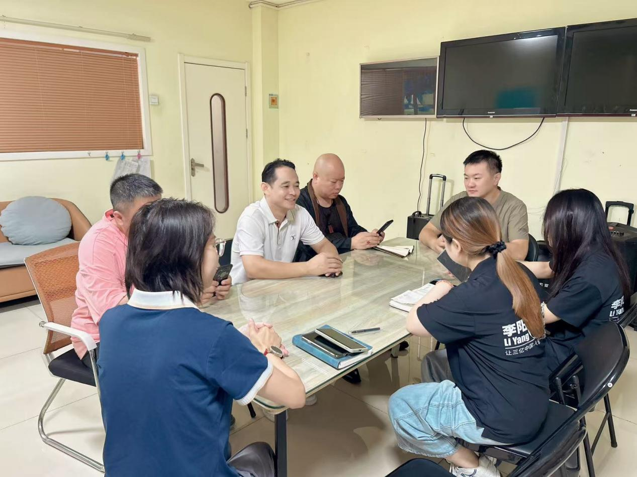 实地赋能深耕区域市场｜疯狂英语赋能团多站点走访助力合作伙伴落地成长